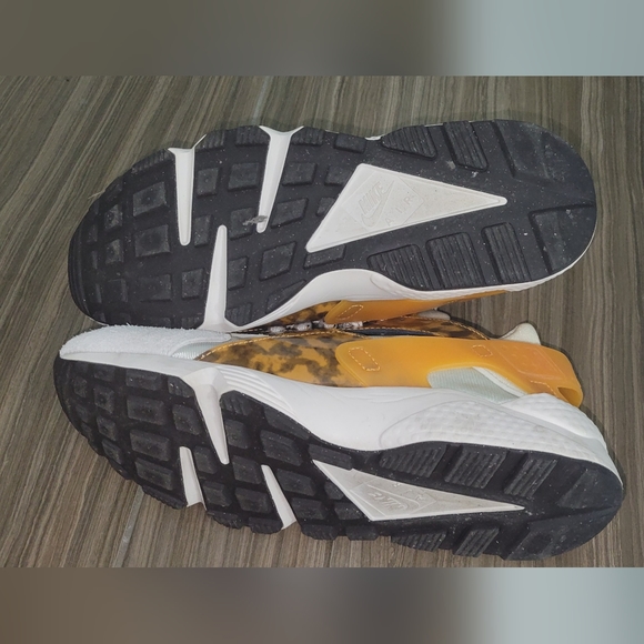 Nike Air Huarache Phantom Light Curry - Limited Edition - Picture 3 of 3